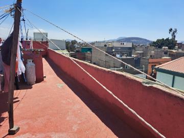 CASA EN VENTA CON 10 DEPARTAMENTOS EN NETZAHUALCOYOTL