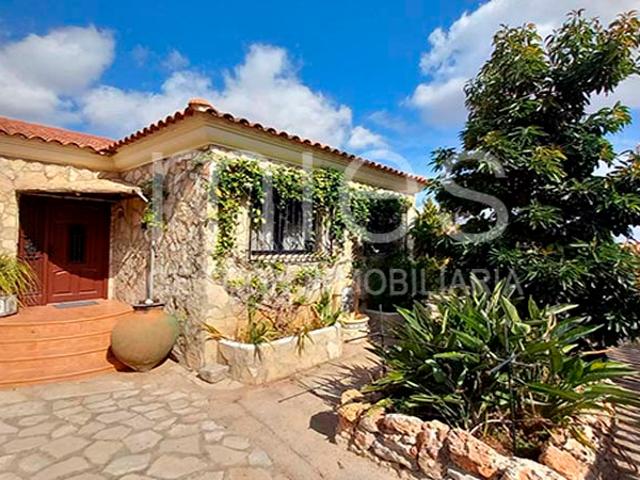 Casa en venta con 115 m2, 3 dormitorios en Turís