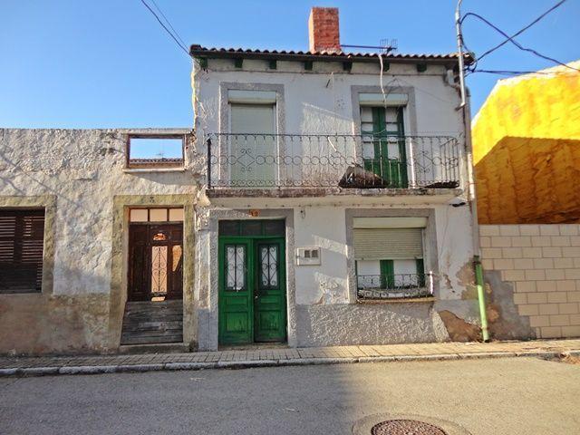 Casa en venta con 144 m2, 3 dormitorios en Hontoria del Pinar Población Hontoria del Pinar