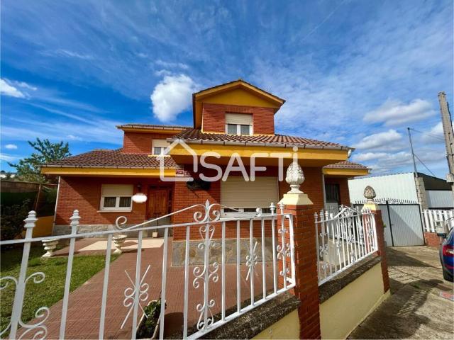 Casa en venta con 166 m2, 4 dormitorios en Santovenia de la Valdoncina Población Santovenia de la Valdoncina