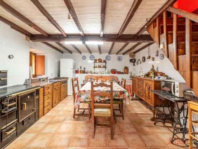 Casa en venta con 186 m2, 3 dormitorios en Otras zonas de Teverga Teverga