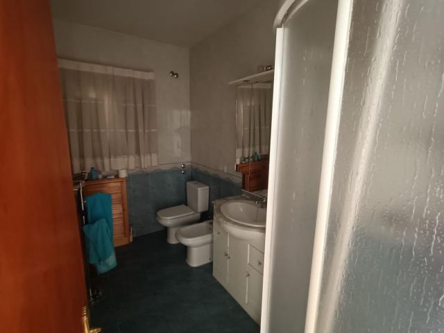 Casa en venta con 200 m2, 4 dormitorios en Abades
