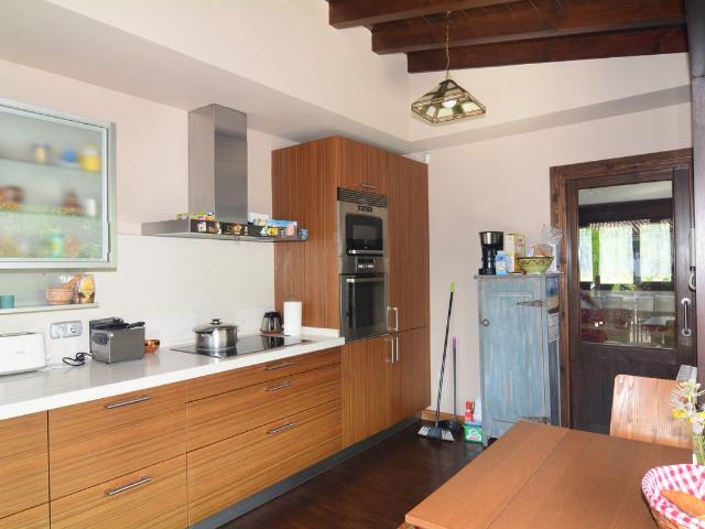 Casa en venta con 212 m2, 6 dormitorios en Naves Llanes Concejo