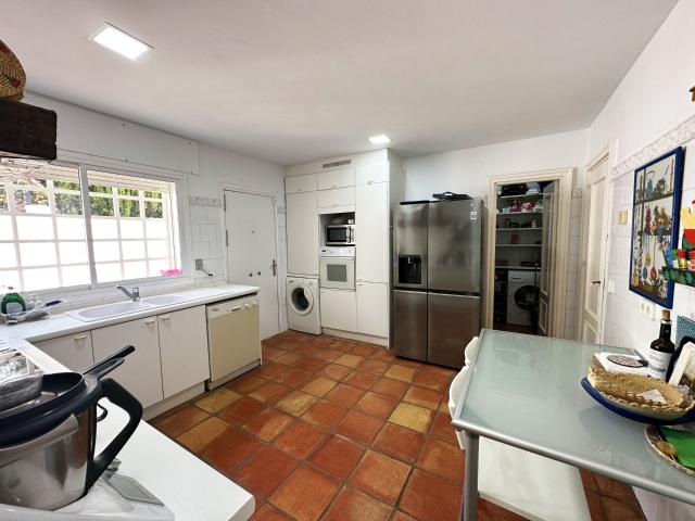 Casa en venta con 227 m2, 5 dormitorios en Marbella Este Marbella Municipio