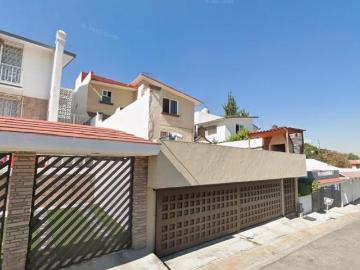 Casa en venta con 230 m² de superficie de terreno, 4 recámaras en venta en Las Arboledas, ATIZAPAN