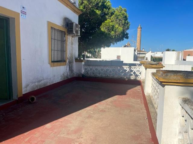 Casa en venta con 231 m2, 4 dormitorios en Chipiona