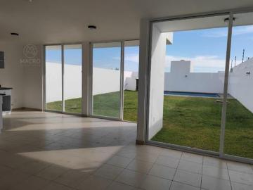 CASA EN VENTA CON 260 M2 EN REAL DE OAXTEPEC