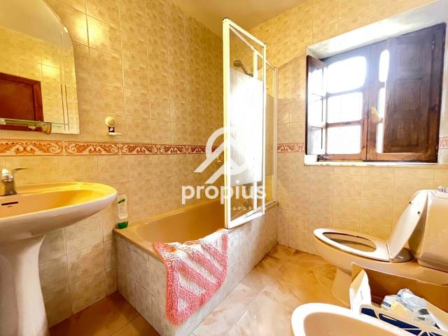 Casa en venta con 288 m2, 7 dormitorios en Llanes Concejo