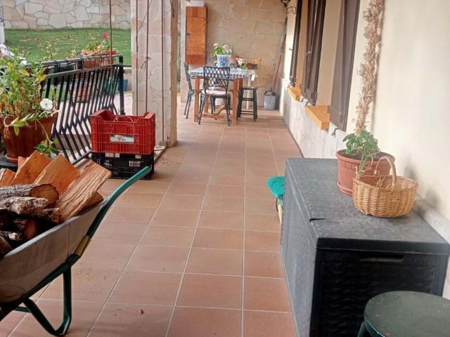 Casa en venta con 300 m2, 4 dormitorios en Treviño Condado de Treviño
