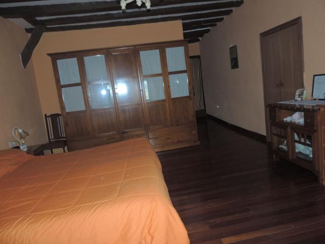Casa en venta con 300 m2, 6 dormitorios en Otogoien Hueto Arriba Vitoria Gasteiz Capital