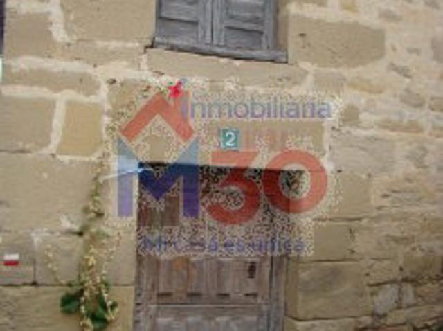 Casa en venta con 368 m2, 4 dormitorios en Lantarón