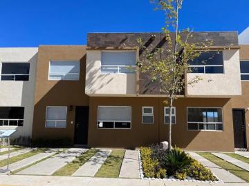 CASA EN VENTA CON 3 RECAMARAS CERCA A METEPEC