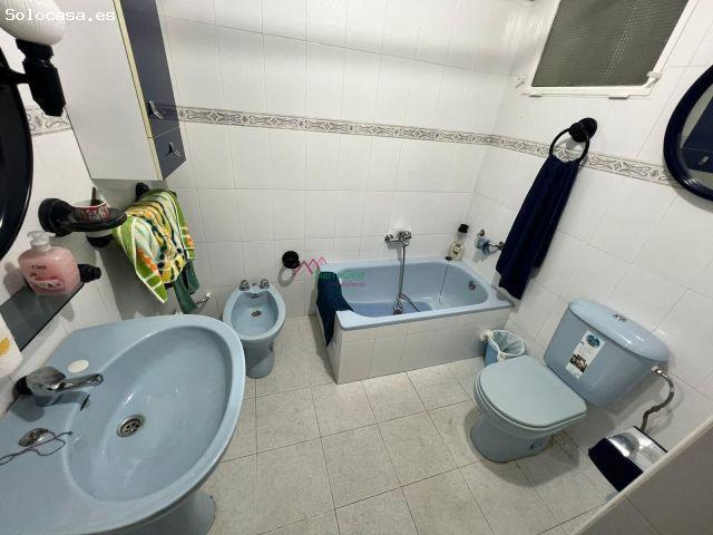 CASA EN VENTA CON TERRAZA Y PATIO EN BENAOCAZ