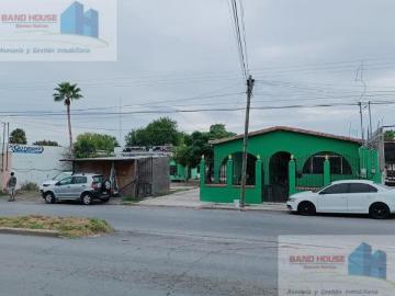Casa en Venta con Terreno Av. Mil Cumbres, Col. Cumbres en Reynosa
