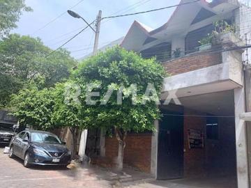 Casa en venta con uso de suelo comercial en Cuajimalpa Lomas del Chamizal
