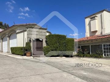 Casa en venta con vista a los volcanes en condominio horizontal