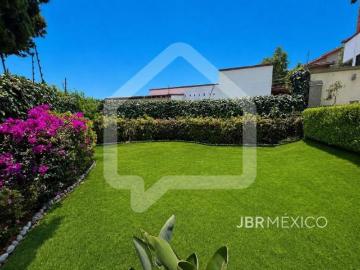 Casa en venta con vista a los volcanes en condominio horizontal