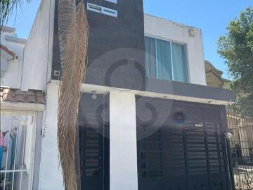 CASA EN VENTA CON VISTA A RESERVA NATURAL