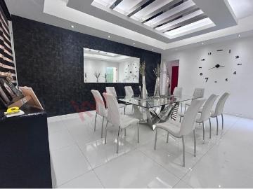 Casa en venta con alberca en Jardines las Etnias, Torreón, Coahuila
