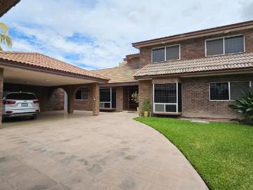 CASA EN VENTA CON ALBERCA Y JACUZZI SAN ISIDRO TORREON COAHUILA