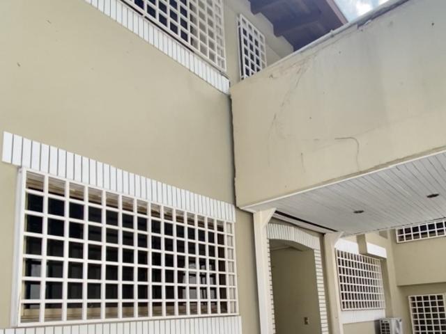 En venta casa/c anexo 250m2 Los Chorros 9096