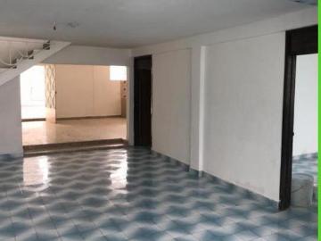 CASA EN VENTA CON DEPARTAMENTOS EN OFERTA