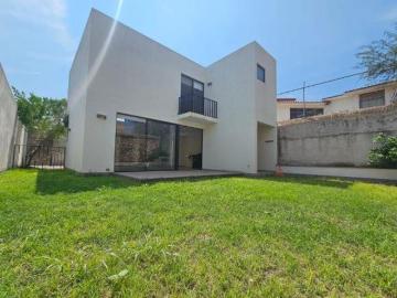 Casa en VENTA con doble altura, Tequisquiapan, Querétaro