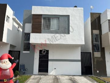 Casa en Venta con Excedente en Privada Siena Zona Apodaca Huinala Pesquería