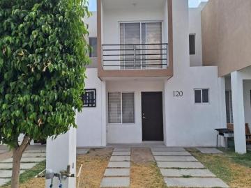 Casa en Venta con excelentes espacios y acabados