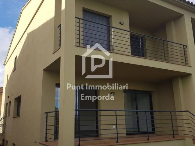 Casa en venta con inquilino Garrigas