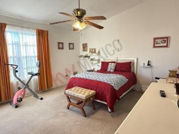 CASA EN VENTA CON RECAMARA EN PLANTA BAJA FRACC LA SARZANA CD JUÁREZ CHIH