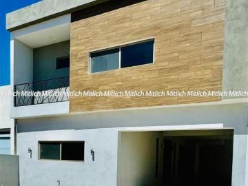 CASA EN VENTA CON RECAMARA EN PLANTA BAJA ZONA VALLE ESCONDIDO $5,700,000