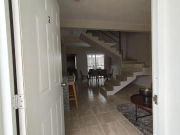 CASA EN VENTA CON RECAMARA EN PLANTA BAJA A 5 MINUTOS DE CLINICA 33