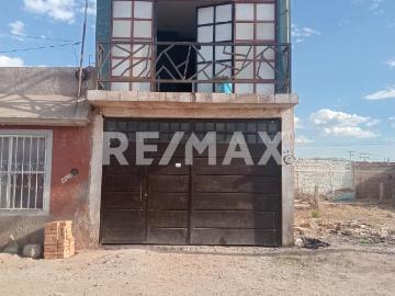 Casa en venta construcción dos plantas Colonia San Carlos