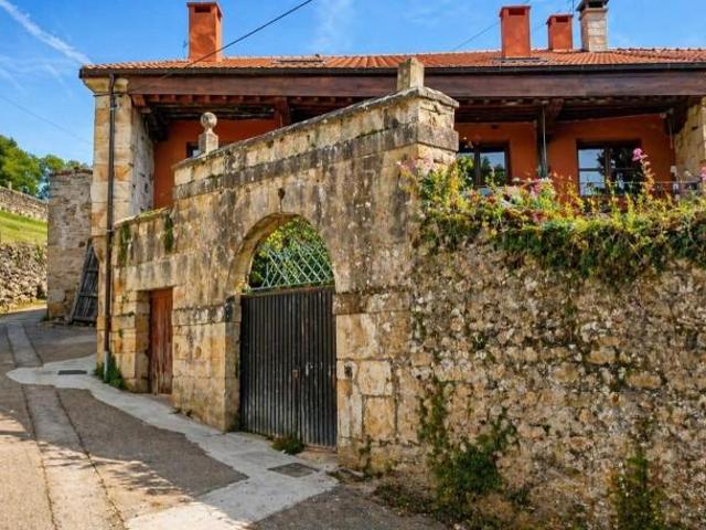 Casa en venta Corvera de Toranzo