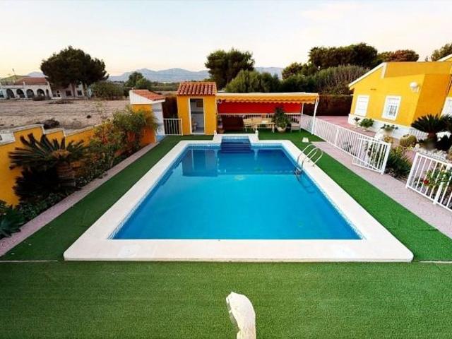 Casa en venta Crevillent