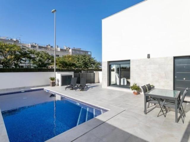 Casa en venta Daya Nueva