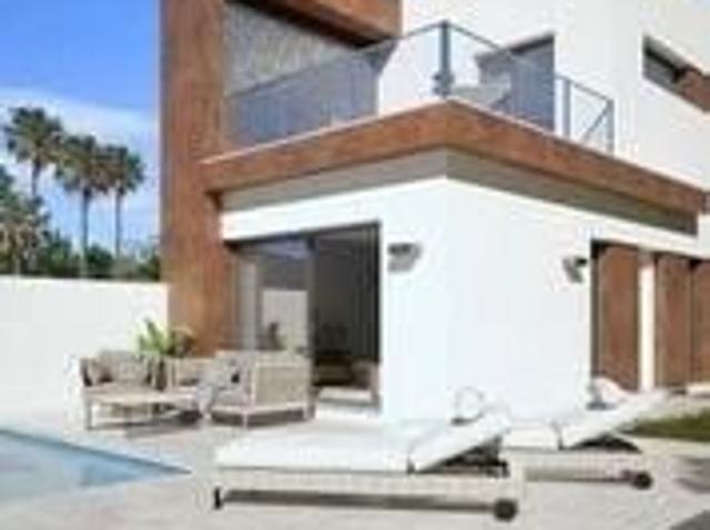 Casa en venta Daya Nueva