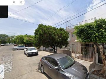 CASA EN VENTA DE OPORTUNIDAD ISLA TRINIDAD 2102 JARDINES DE LA CRUZ