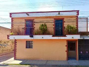 !Casa En Venta De Adjudicación Bancaria Ubicada En Santiago de Querétaro, Qro!