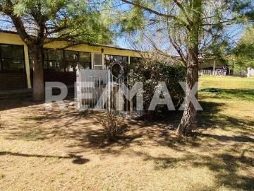 Casa en venta de amplio terreno salida a México
