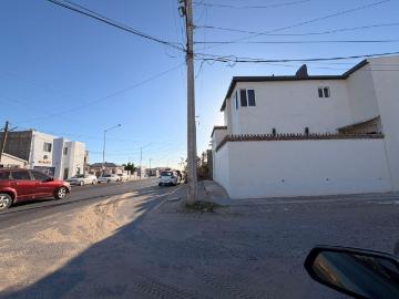 CASA EN VENTA DE INFONAVIT EN EL CENTRO DE PUERTO PE?ASCO