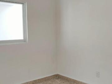Casa en venta de un nivel con jardín y alberca, Col. Maravillas en Cuernavaca