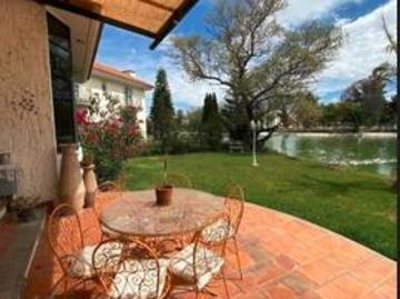 CASA EN VENTA DE UN PISO EN JARDINES DEL LAGO, AGUASCALIENTES