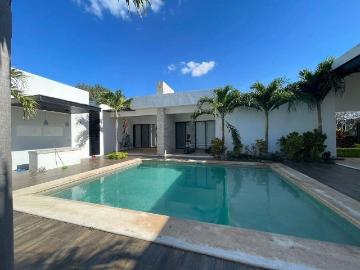 Casa en venta de un piso en san vicente chuburna
