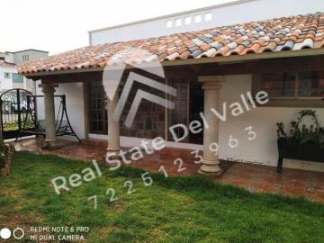 Casa en Venta de un solo nivel para Inversión en Condado