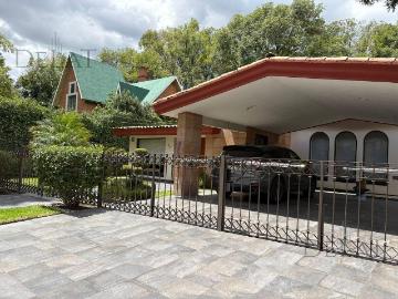 ? Casa en Venta de Una Planta con Alberca en Fraccionamiento Moratilla, Puebla