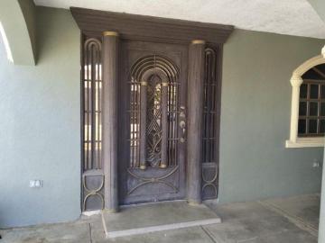 CASA EN VENTA DE UNA PLANTA AL PONIENTE COL NACAMERI 3 RECAMARAS 2 BAÑOS COCHERA TECHADA PATIO