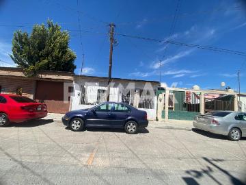 Casa en venta de una planta de fraccionamiento San Jose 1