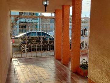 CASA EN VENTA DE UNA PLANTA EN COL. INFONAVIT NACIONAL